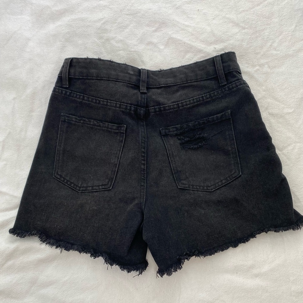 Black distressed Denim shorts - Picture 4 of 6